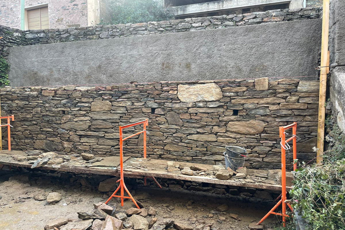 Mur en pierre - vue 2